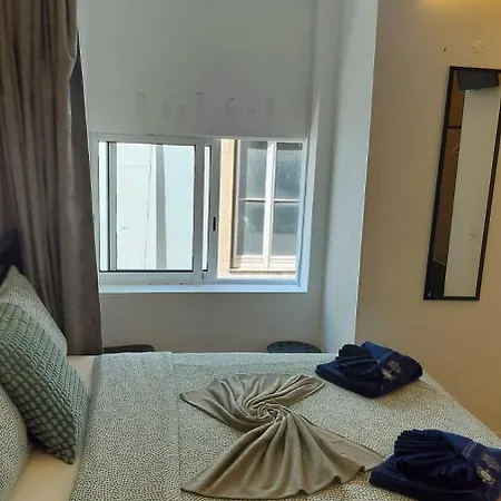 Hostel Figueira House In Beira Minho *